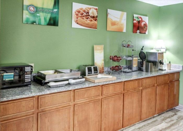 Quality Suites Baton Rouge East - Denham Springs