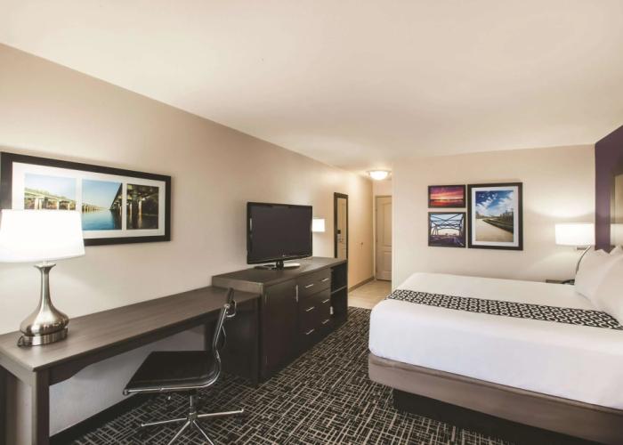 La Quinta Inn & Suites by Wyndham Walker - Denham Springs