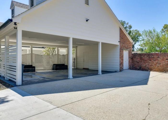 Stunning Baton Rouge Home w/ Pool: Near Lsu!