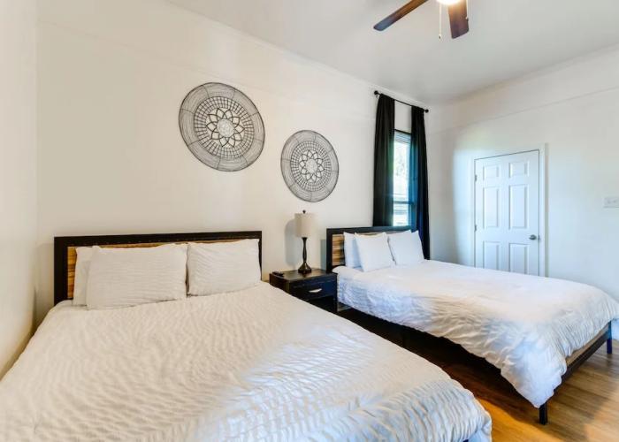 Stunning Baton Rouge Home w/ Pool: Near Lsu!