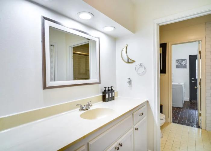 Stunning Baton Rouge Home w/ Pool: Near Lsu!