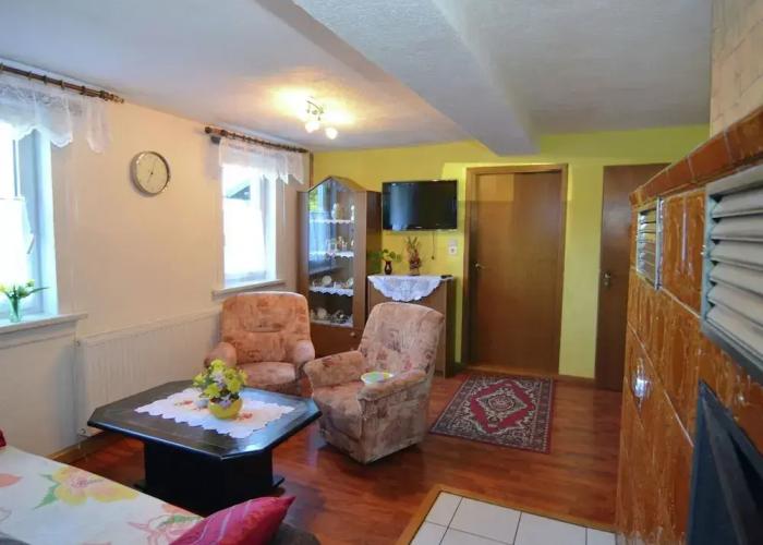 Holiday Home in Neustadt am Rennsteig With Pond