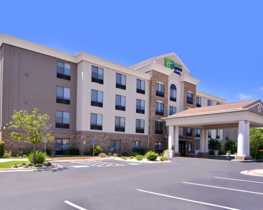 Holiday Inn Express & Suites Selma by IHG