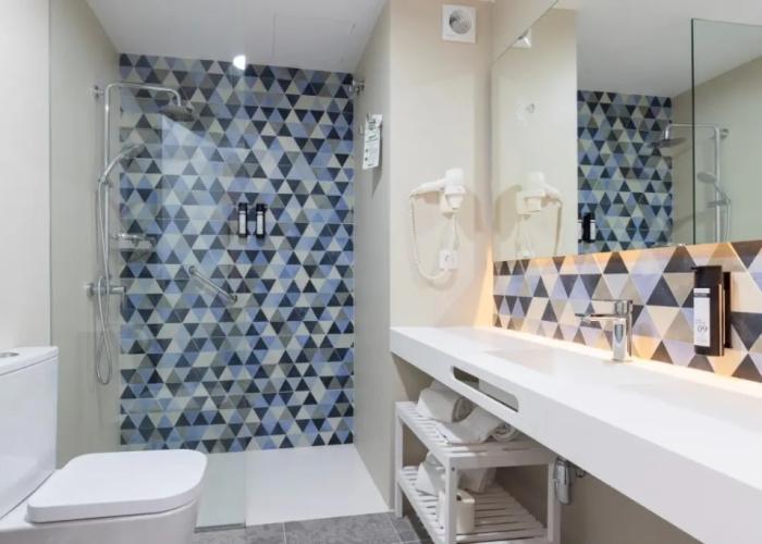 Esmeralda Cotillo Homes by LIVVO