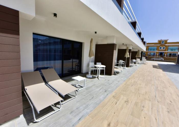 Esmeralda Cotillo Homes by LIVVO