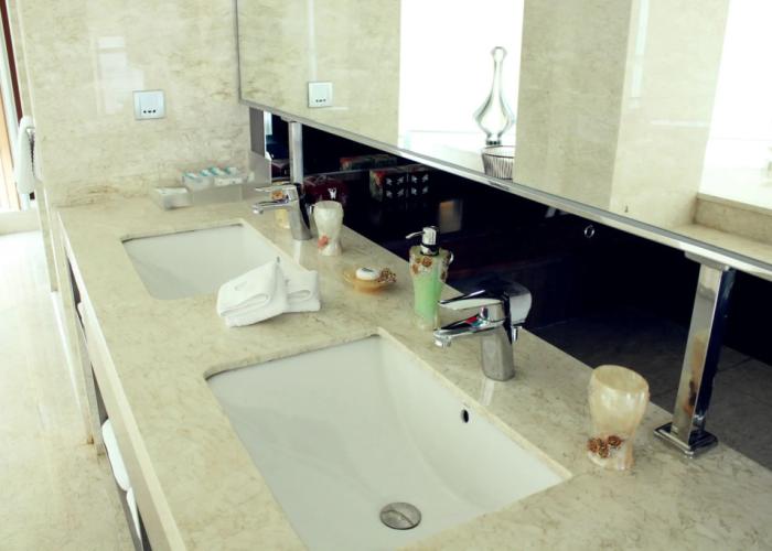 Grandskylight Hotel