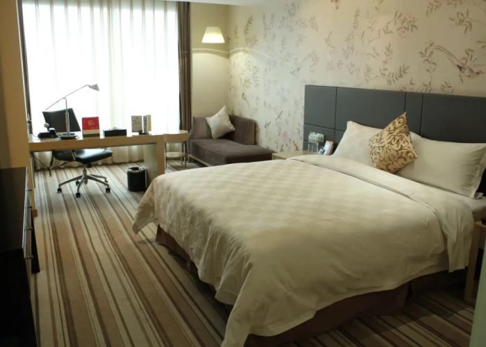 Grandskylight Hotel