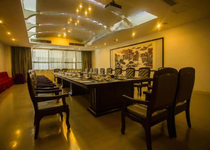 Golmud Hotel