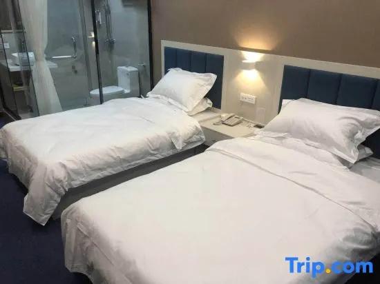 Xuequan Express Hotel