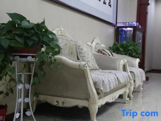 Xuequan Express Hotel