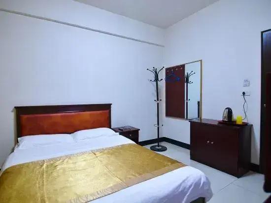 Mengzhou Dongsheng Hotel