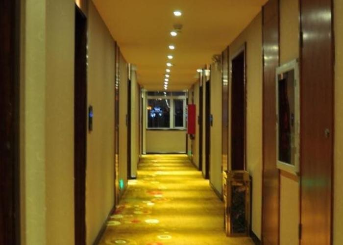 Harmonious Dunpu Hotel