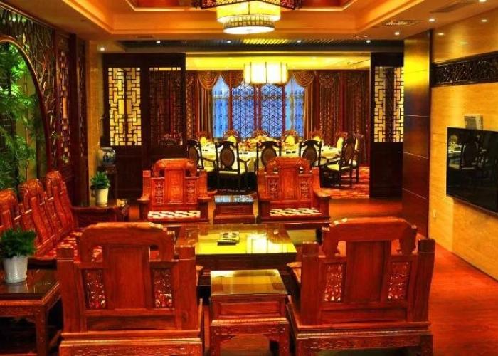 Harmonious Dunpu Hotel
