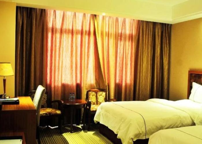 Harmonious Dunpu Hotel