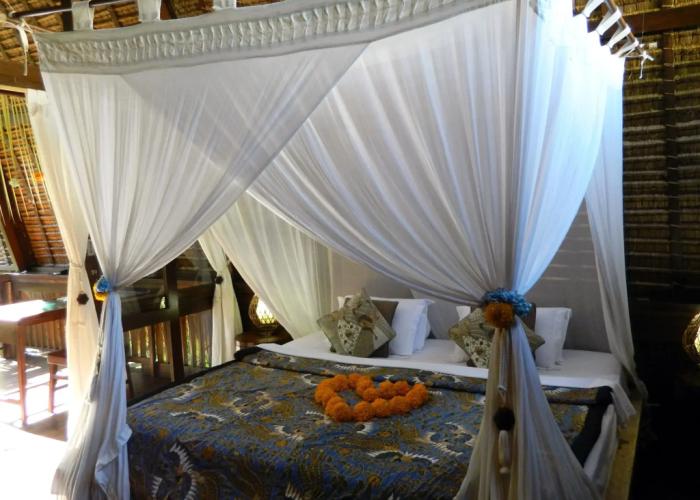 Cili Emas Oceanside Resort