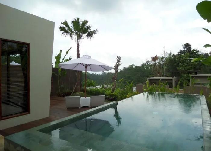 Senetan Villa and Spa Resort