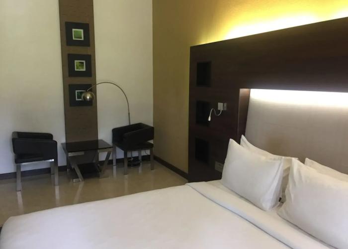 Flora Airport Hotel and Convention Centre Kochi