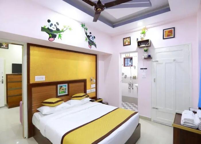 Base9 Airport Hotel