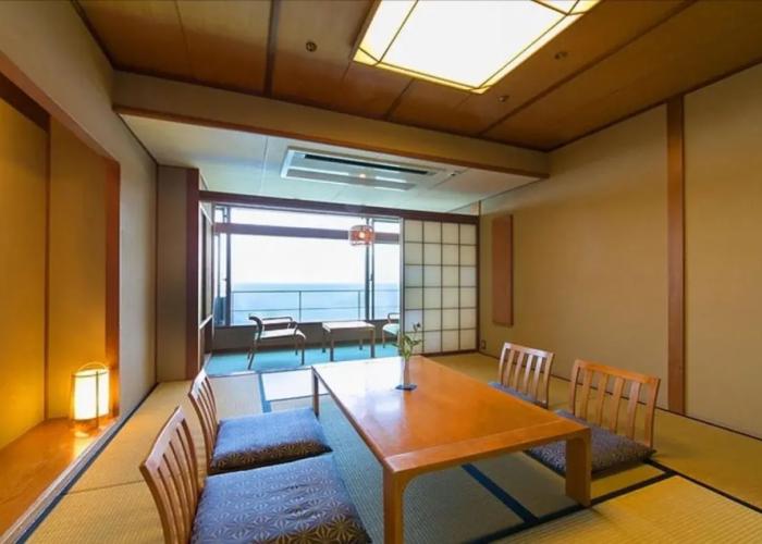 Hotel Urashima