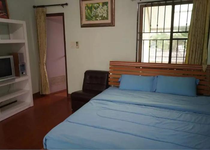 Three Moons Homestay