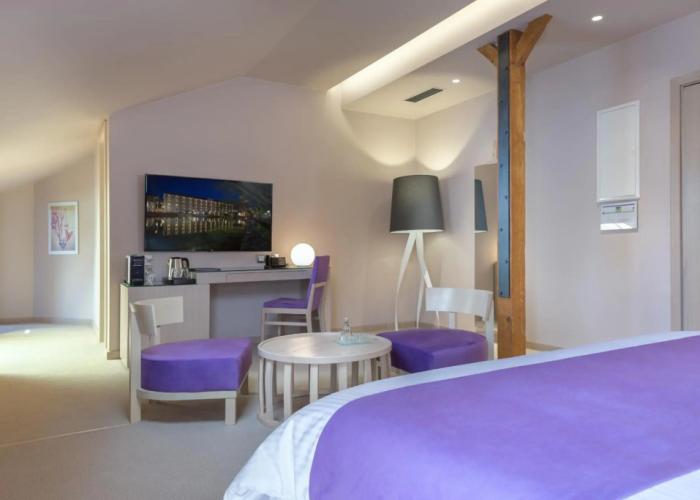 Hydrama Grand Hotel
