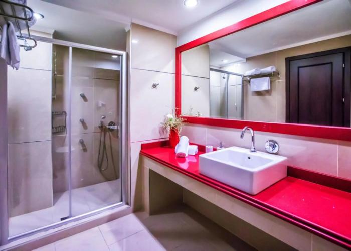 Kouros Hotel