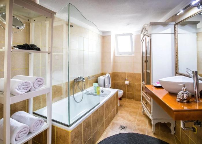 Luxury Suites