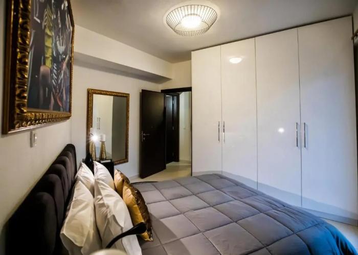 Deluxe Apartments