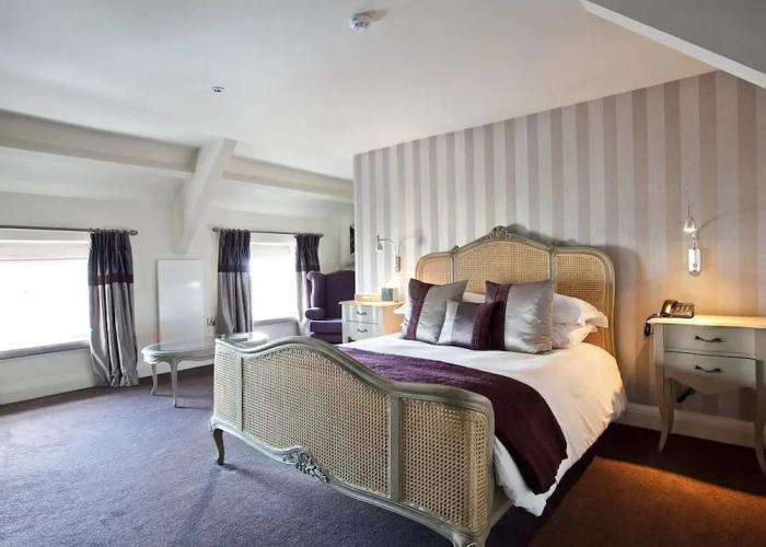 The Royal Hotel
