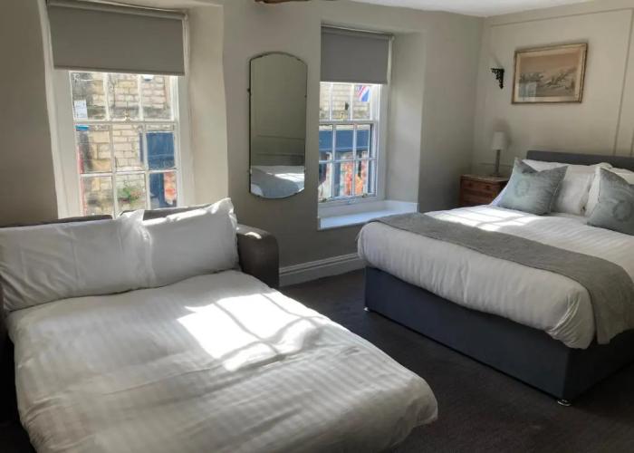 The Snooty Fox - Inn