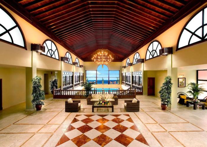 Hotel Las Olas