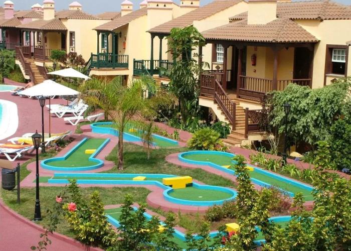Apartamentos Oasis San Antonio