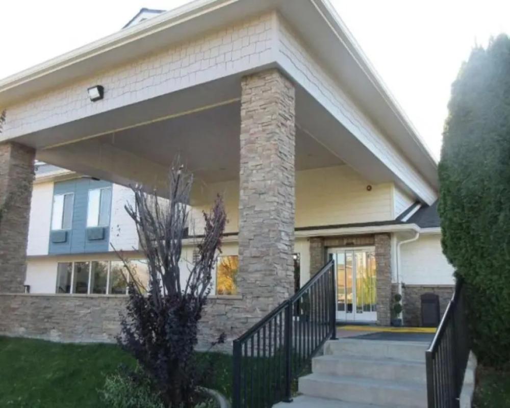 Clarion Pointe Wenatchee