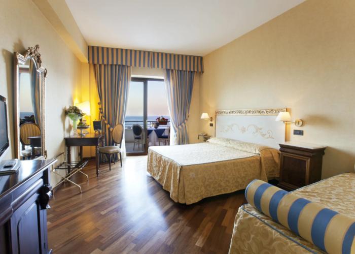 Punta Campanella Resort & SPA