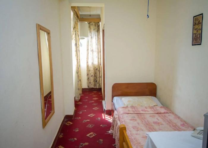 Chez Johnson Hotel
