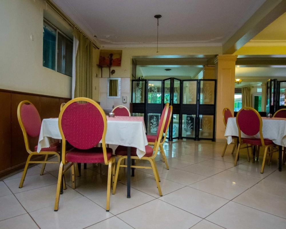 фото Emerald Hotel