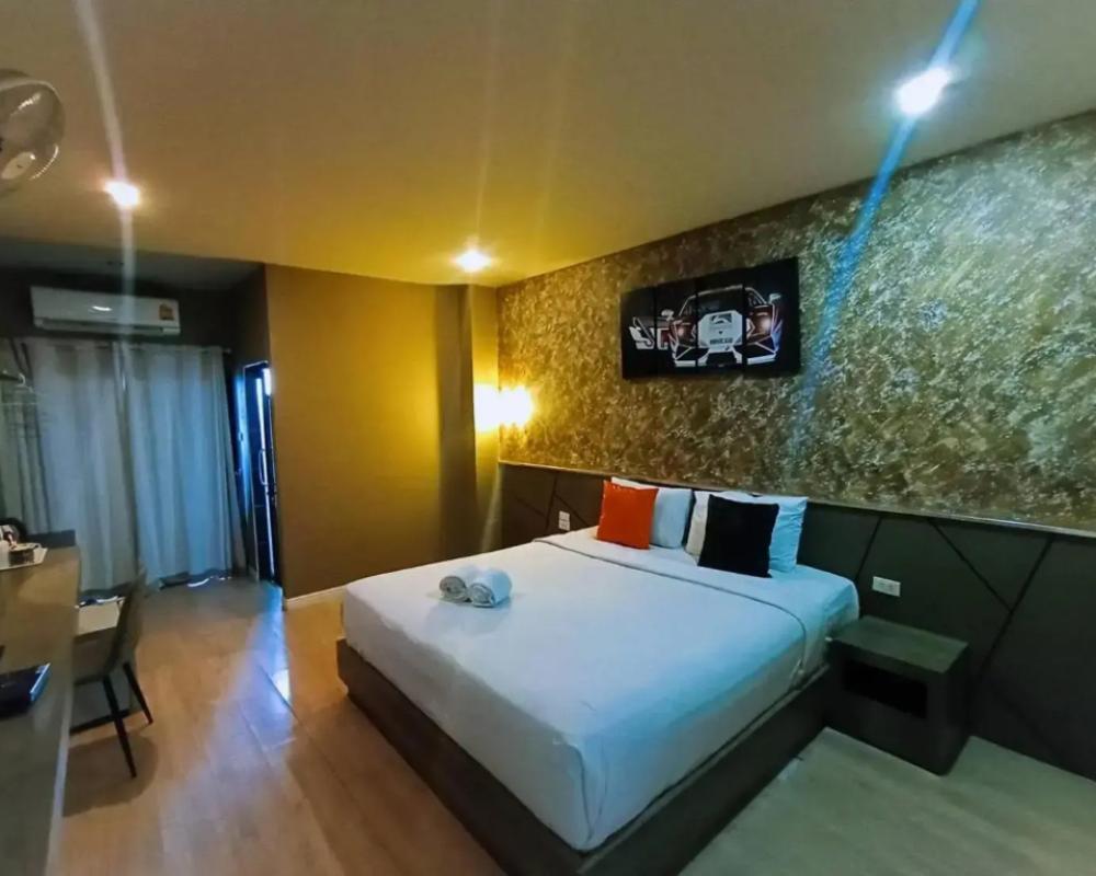 фото The S Hotel