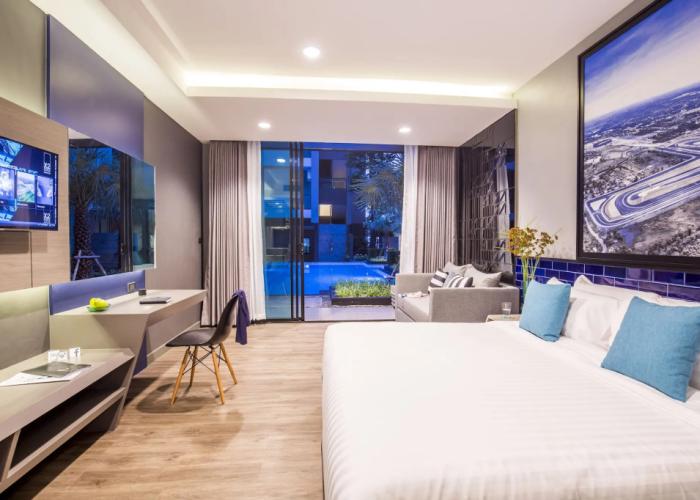 The Crystal Hotel Buriram