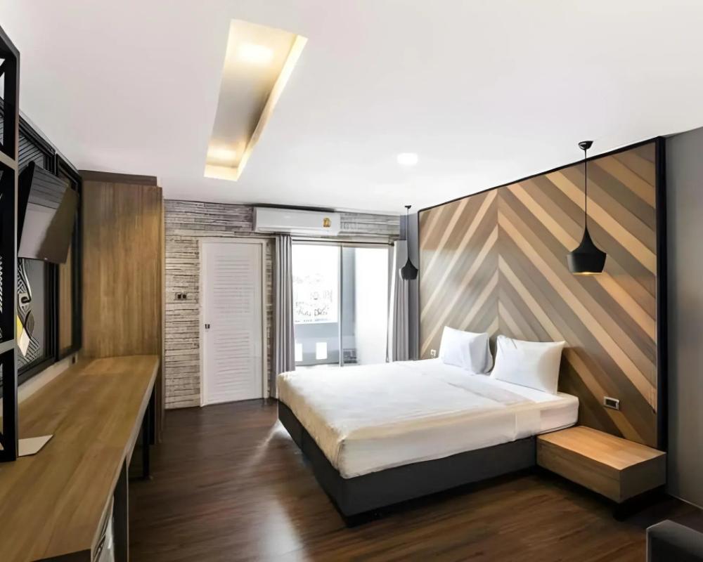 фото The Circle Hotel