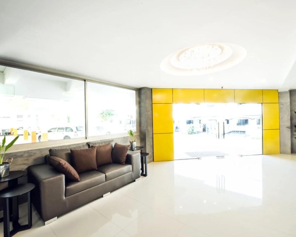 фото The Circle Hotel