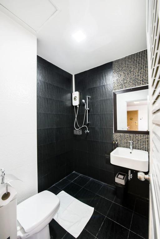 фото The Circle Hotel