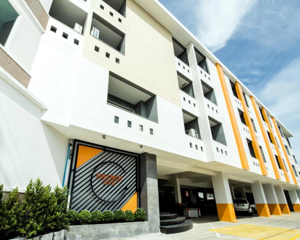 фото The Circle Hotel