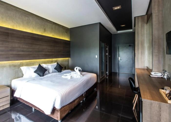 Cresco Hotel Buriram