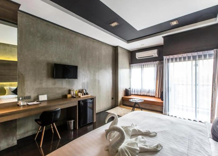 Cresco Hotel Buriram