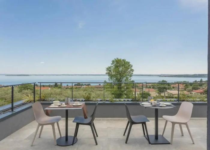 Room in B&B - Insula Felix - Deluxe Triple Room With Sea View