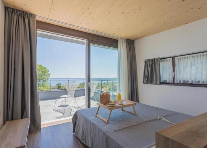 Room in B&B - Insula Felix - Deluxe Double Room With Balcony and Sea View