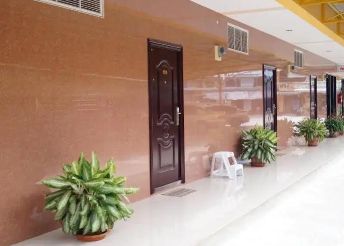 Jirasin Ranong Apartment