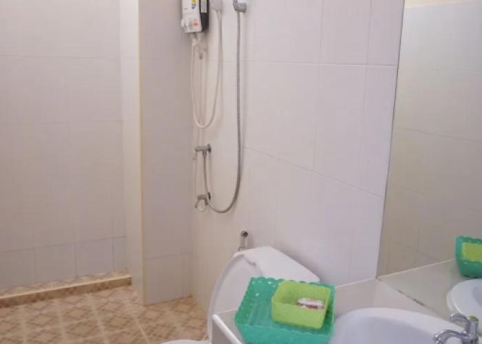 Jirasin Ranong Apartment