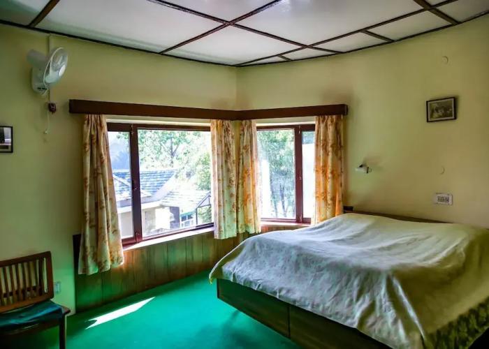 Udechee Huts Hotel