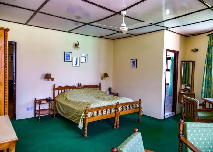 Udechee Huts Hotel
